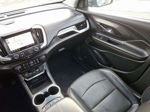 Used 2020 GMC Terrain SLT w/ Preferred Package image 17