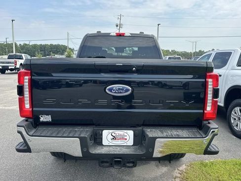 New 2026 Ford F250 Lariat w/ FX4 Off-Road Package AWD/4WD image 13