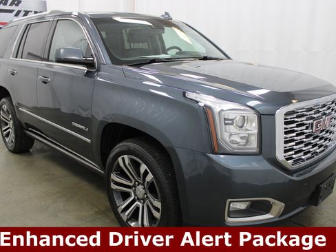 Used 2019 GMC Yukon Denali image 3