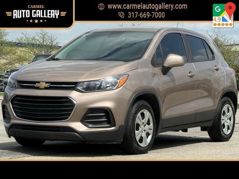 Used 2018 Chevrolet Trax LS FWD image 1