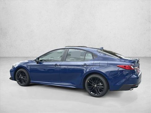 Used 2026 Toyota Camry SE w/ Convenience Package image 8