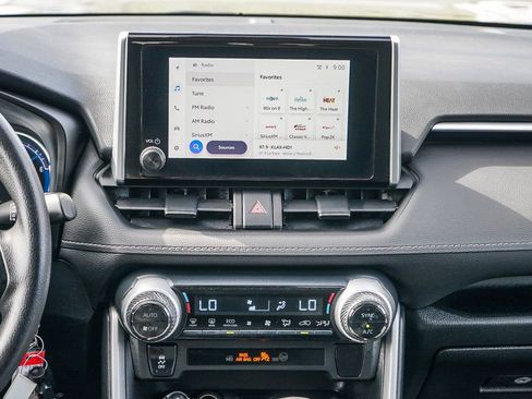 Used 2023 Toyota RAV4 LE image 15