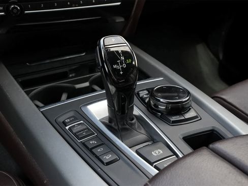 Used 2014 BMW X5 xDrive50i image 15