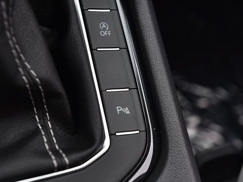 New 2026 Volkswagen Taos SE AWD/4WD image 18