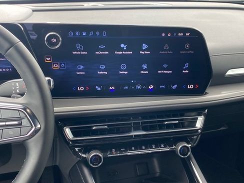 Certified 2026 Chevrolet Traverse LT AWD/4WD image 10