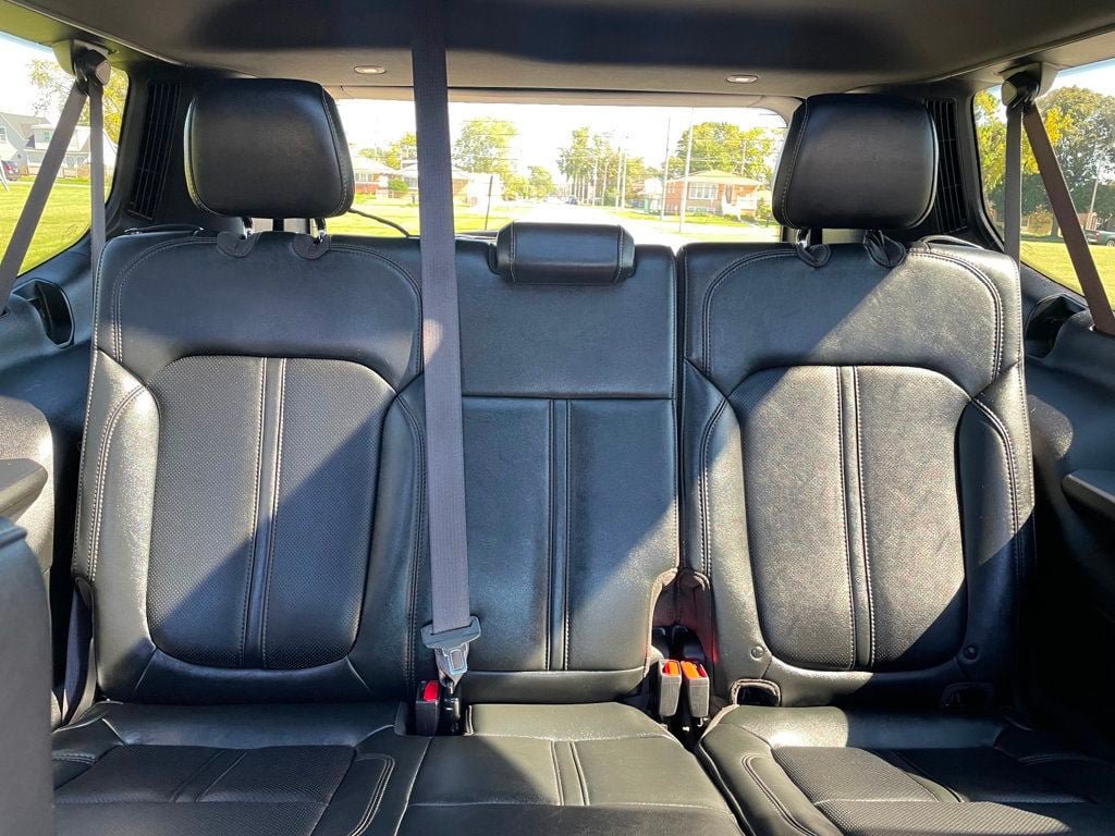 Used 2023 Jeep Wagoneer L Series II w/ Premium Group I AWD/4WD image 25