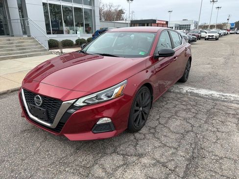 Used 2020 Nissan Altima 2.5 SR image 3