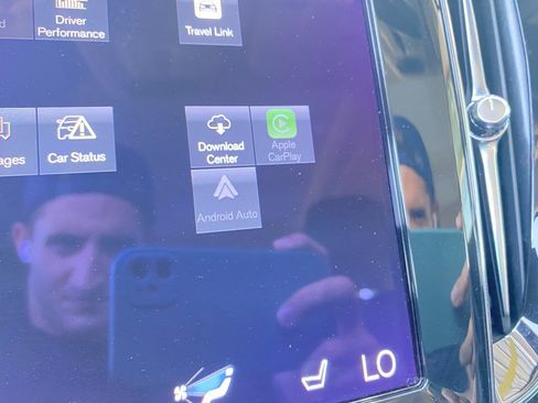 Used 2022 Volvo S60 B5 Momentum w/ Premium Package image 38