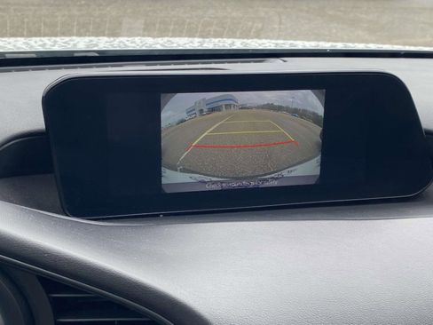 Used 2024 MAZDA MAZDA3 s image 21