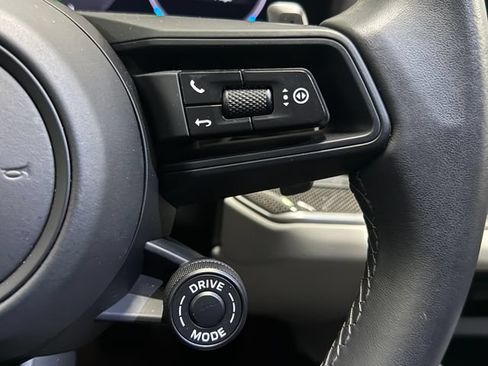 Certified 2024 Porsche Cayenne S AWD/4WD image 20