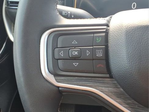 Used 2024 Jeep Wagoneer Series III image 14