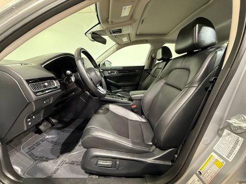 Used 2023 Honda Civic Touring image 12