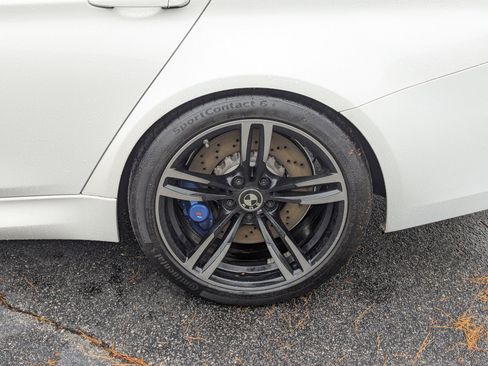 Used 2018 BMW M3 image 29