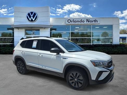 Used 2024 Volkswagen Taos S FWD image 1
