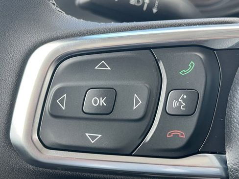 New 2026 Jeep Wrangler Unlimited Sahara AWD/4WD image 11