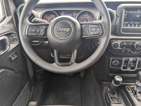 Certified 2023 Jeep Wrangler Unlimited Sport AWD/4WD image 15