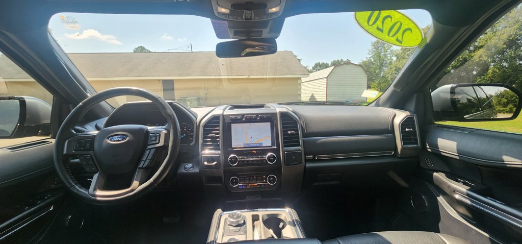 Used 2020 Ford Expedition XLT w/ Equipment Group 202A AWD/4WD image 23