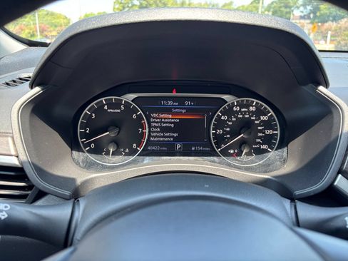 Used 2025 Nissan Altima 2.5 SV FWD image 35