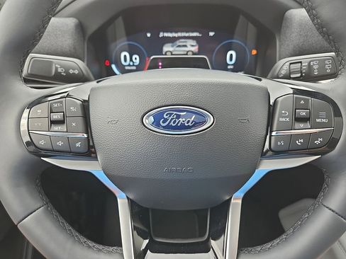 New 2026 Ford Explorer Platinum AWD/4WD image 19