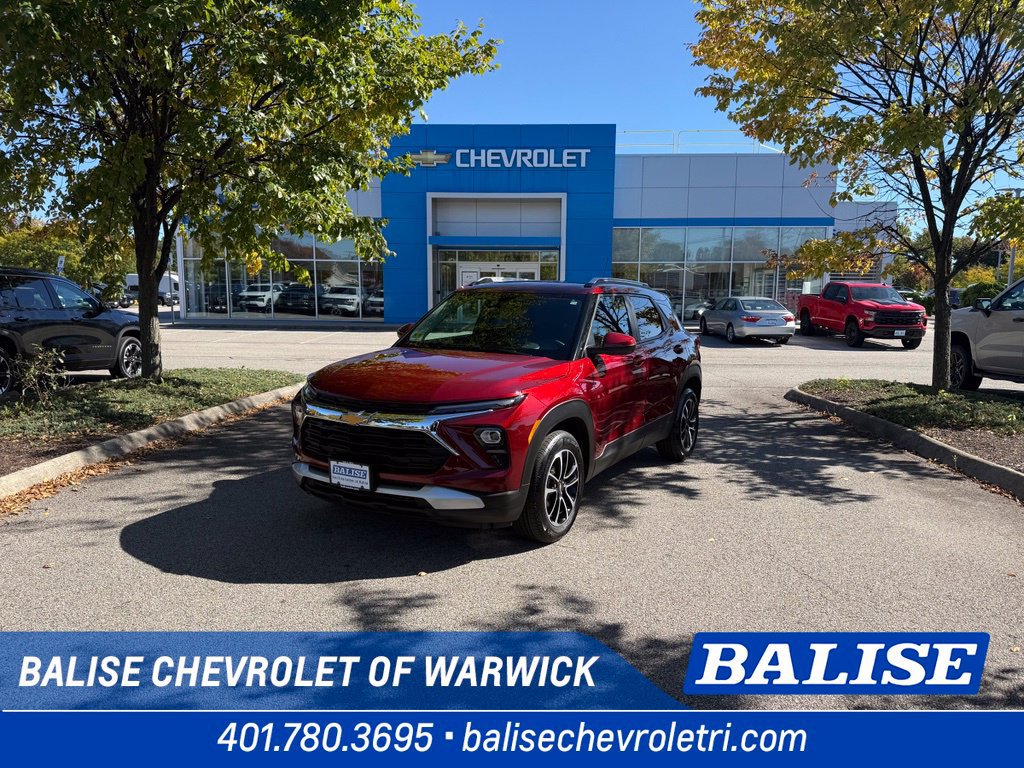 Used 2024 Chevrolet TrailBlazer LT w/ LT Cold Weather Package AWD/4WD image 1