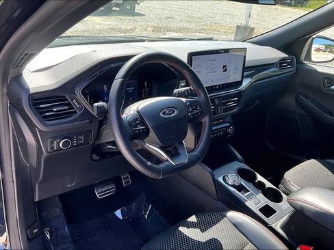 Used 2024 Ford Escape ST-Line w/ Tech Pack #1 AWD/4WD image 11