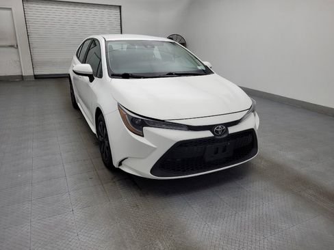 Used 2021 Toyota Corolla LE image 14