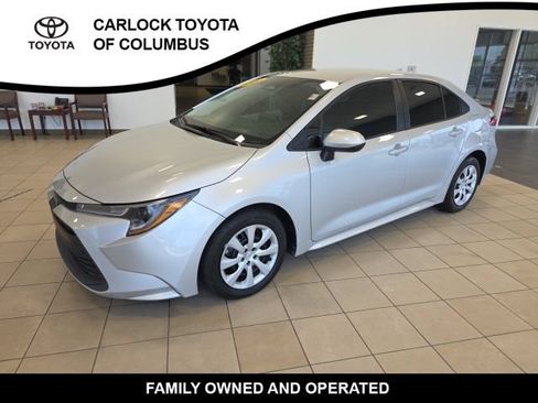 Used 2024 Toyota Corolla LE FWD image 3