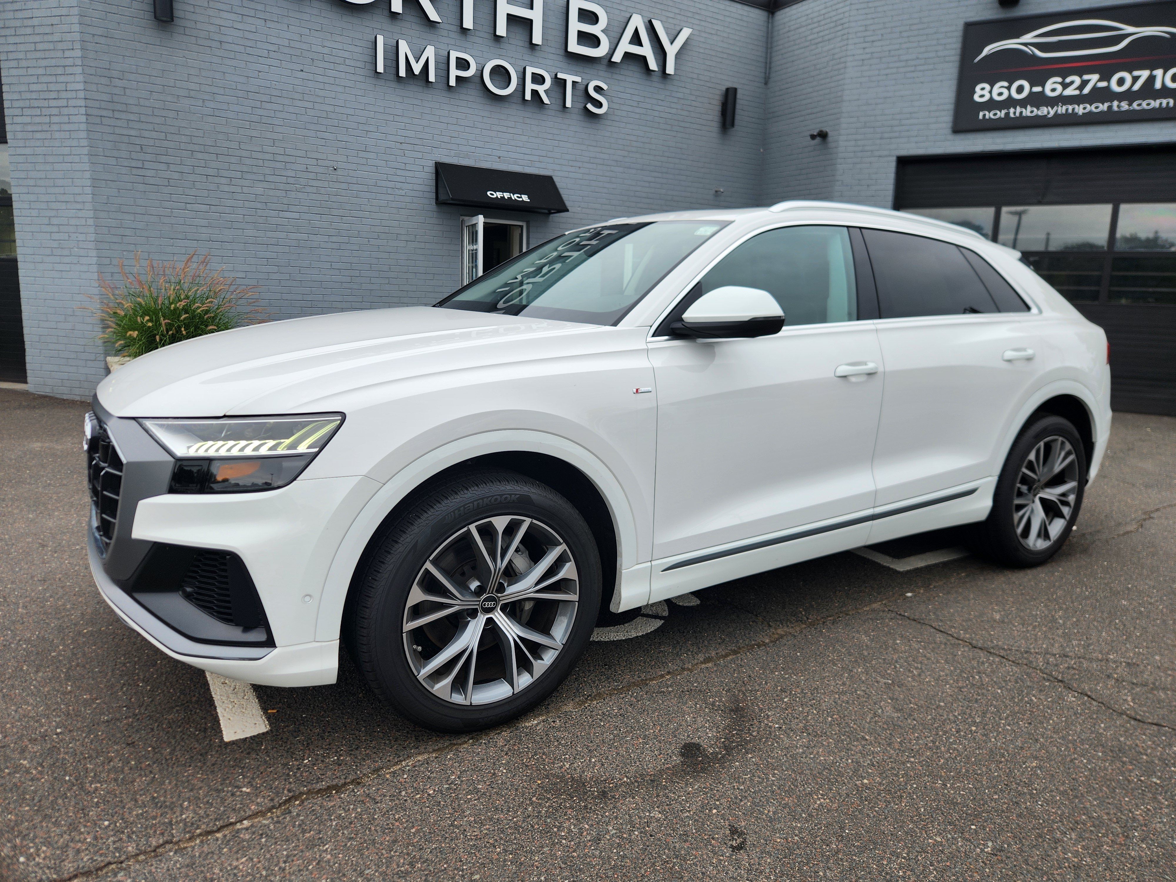 Used 2023 Audi Q8 Premium Plus w/ Premium Plus Package AWD/4WD image 3