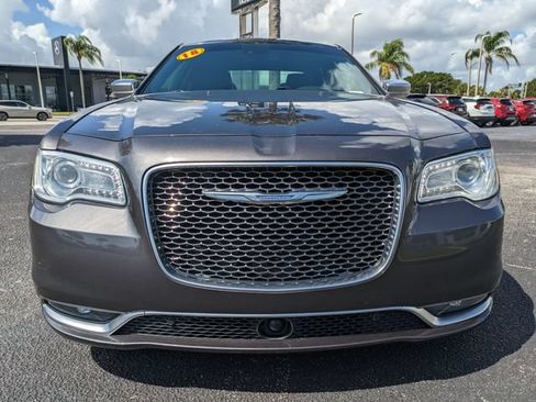 Used 2018 Chrysler 300 C w/ Sun, Sound & Nav Package RWD image 9