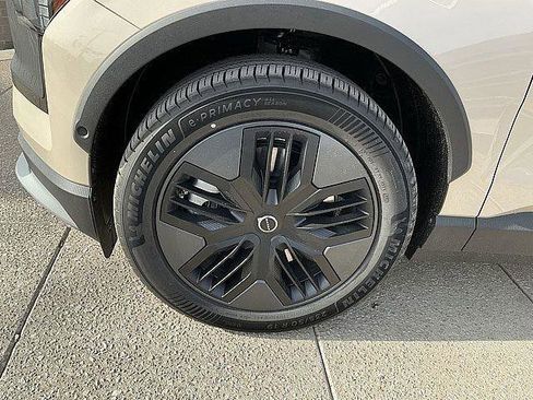 New 2026 Volvo EX30 Cross Country Ultra w/ Protection Package Premier AWD/4WD image 12