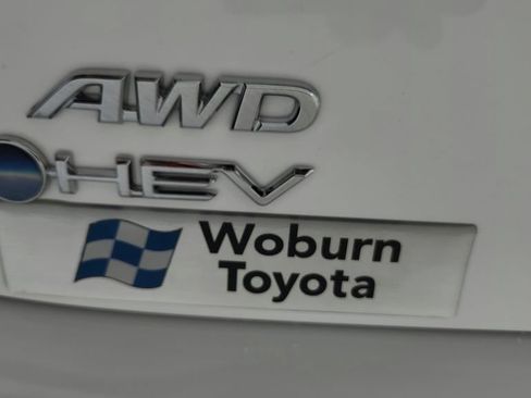 Used 2025 Toyota Camry LE AWD/4WD image 21