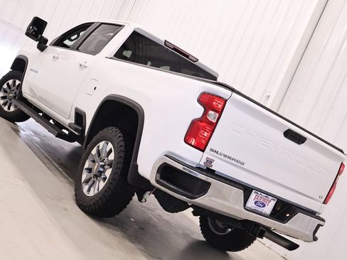 Used 2024 Chevrolet Silverado 2500 LT image 35