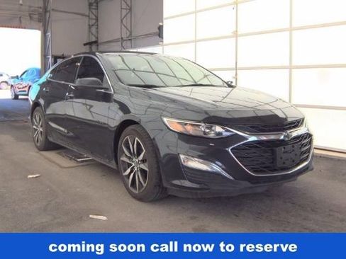 Used 2022 Chevrolet Malibu RS FWD image 1