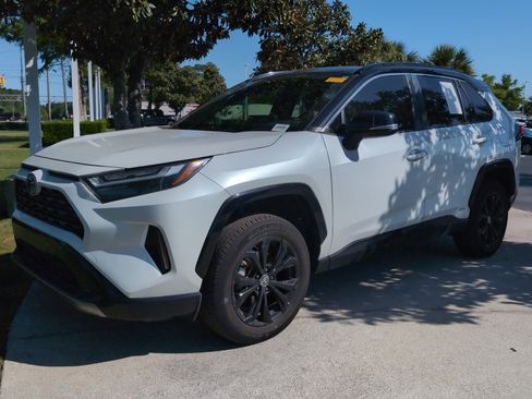 Used 2023 Toyota RAV4 XSE image 5