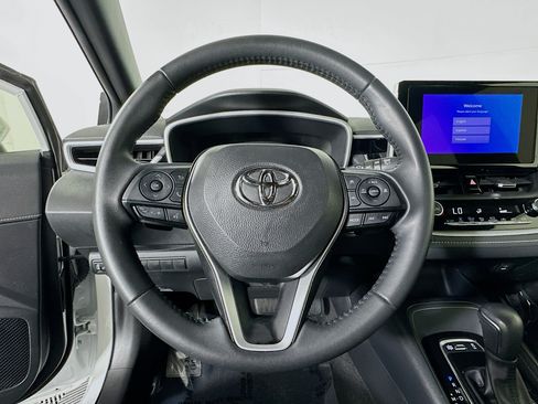 Used 2025 Toyota Corolla SE FWD image 15