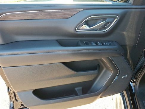 Used 2022 Chevrolet Tahoe LT image 10