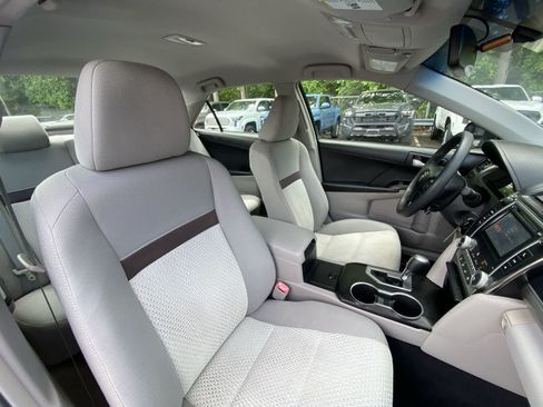 Used 2012 Toyota Camry LE FWD image 25