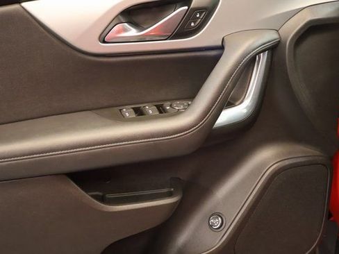 Used 2019 Chevrolet Blazer LT image 11