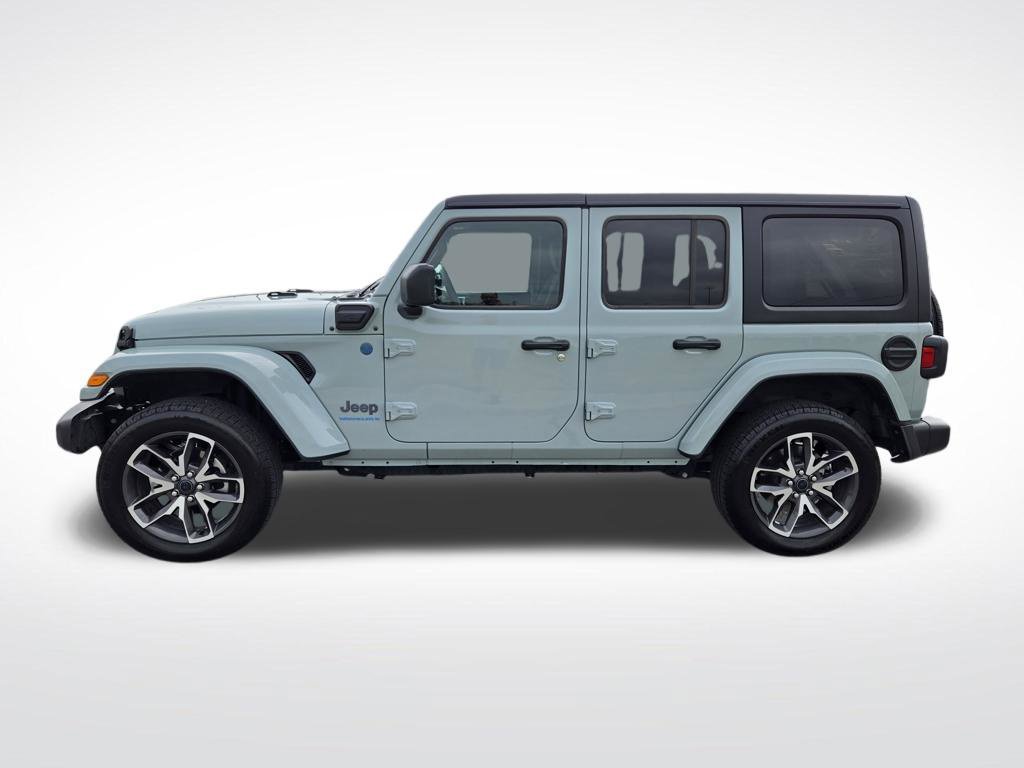 Used 2024 Jeep Wrangler Unlimited AWD/4WD image 7