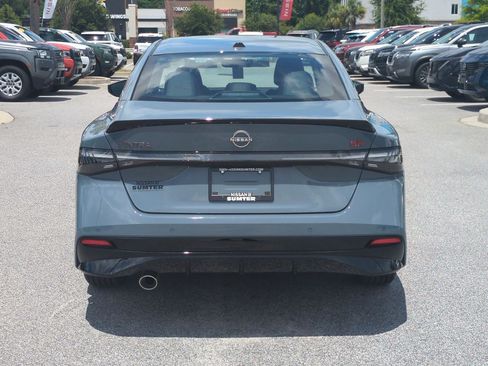 New 2026 Nissan Sentra SR w/ SR Premium Package FWD image 5