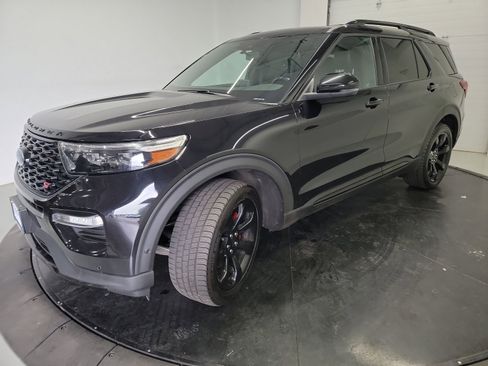 Used 2020 Ford Explorer ST w/ ST Street Pack AWD/4WD image 3