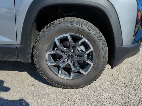 New 2026 Chevrolet Equinox ACTIV image 11