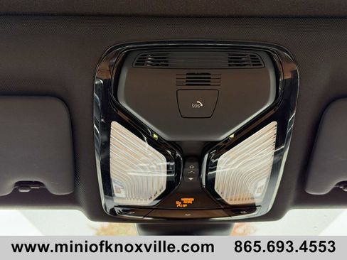 Used 2023 BMW 330i xDrive Sedan w/ Premium Package image 23