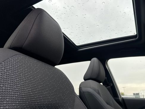 Certified 2025 Subaru Forester Premium image 20