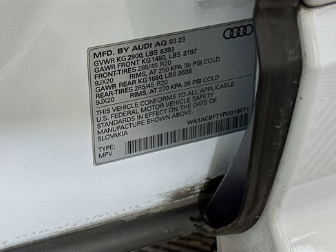 Used 2023 Audi Q7 2.0T Premium w/ Towing Package image 12