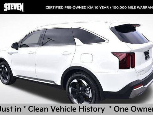 Certified 2025 Kia Sorento EX w/ EX Panoramic Sunroof Package image 3