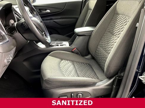 Used 2021 Chevrolet Equinox LT FWD image 19