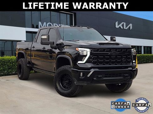 Used 2024 Chevrolet Silverado 2500 ZR2 w/ Technology Package image 1