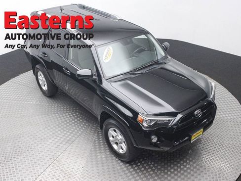 Used 2015 Toyota 4Runner SR5 AWD/4WD image 3