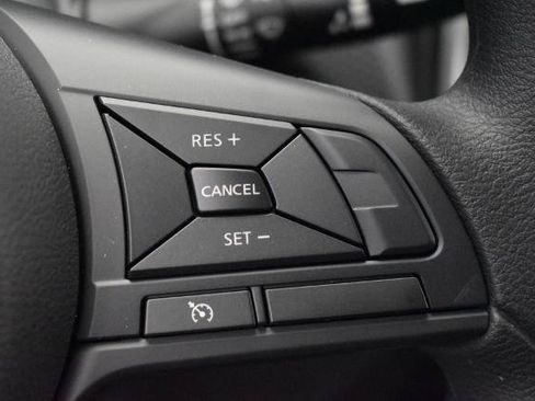 Certified 2025 Nissan Kicks Play S FWD image 18